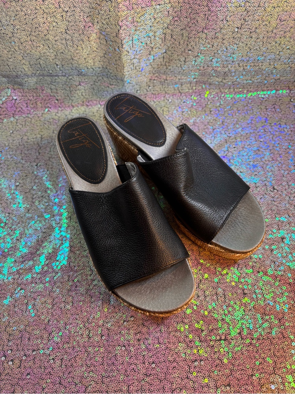 MUST BUNDLE THREE FIVE DOLLAR ITEMS Latigo Women's Black Slide Sandals